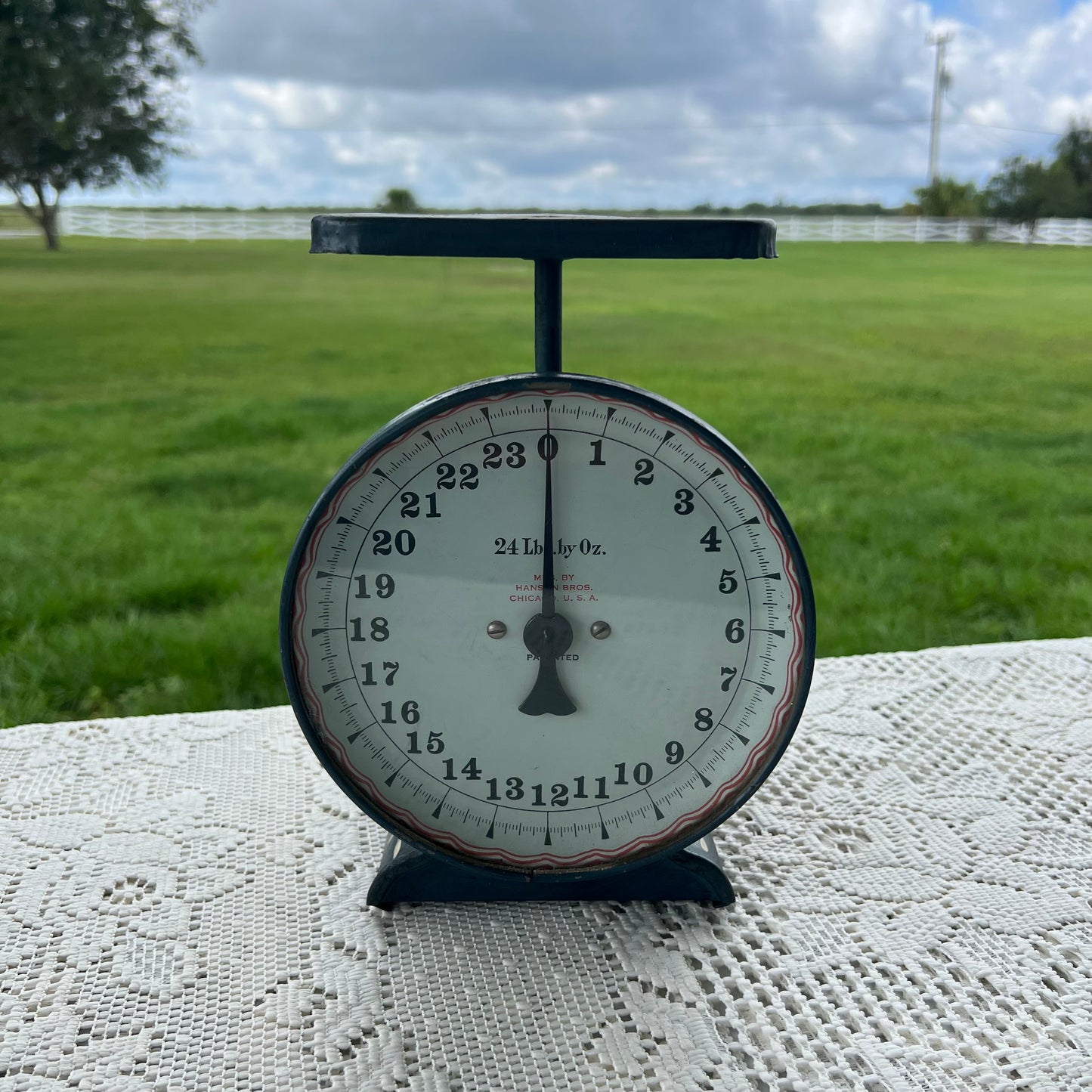 Vintage clearance kitchen scale