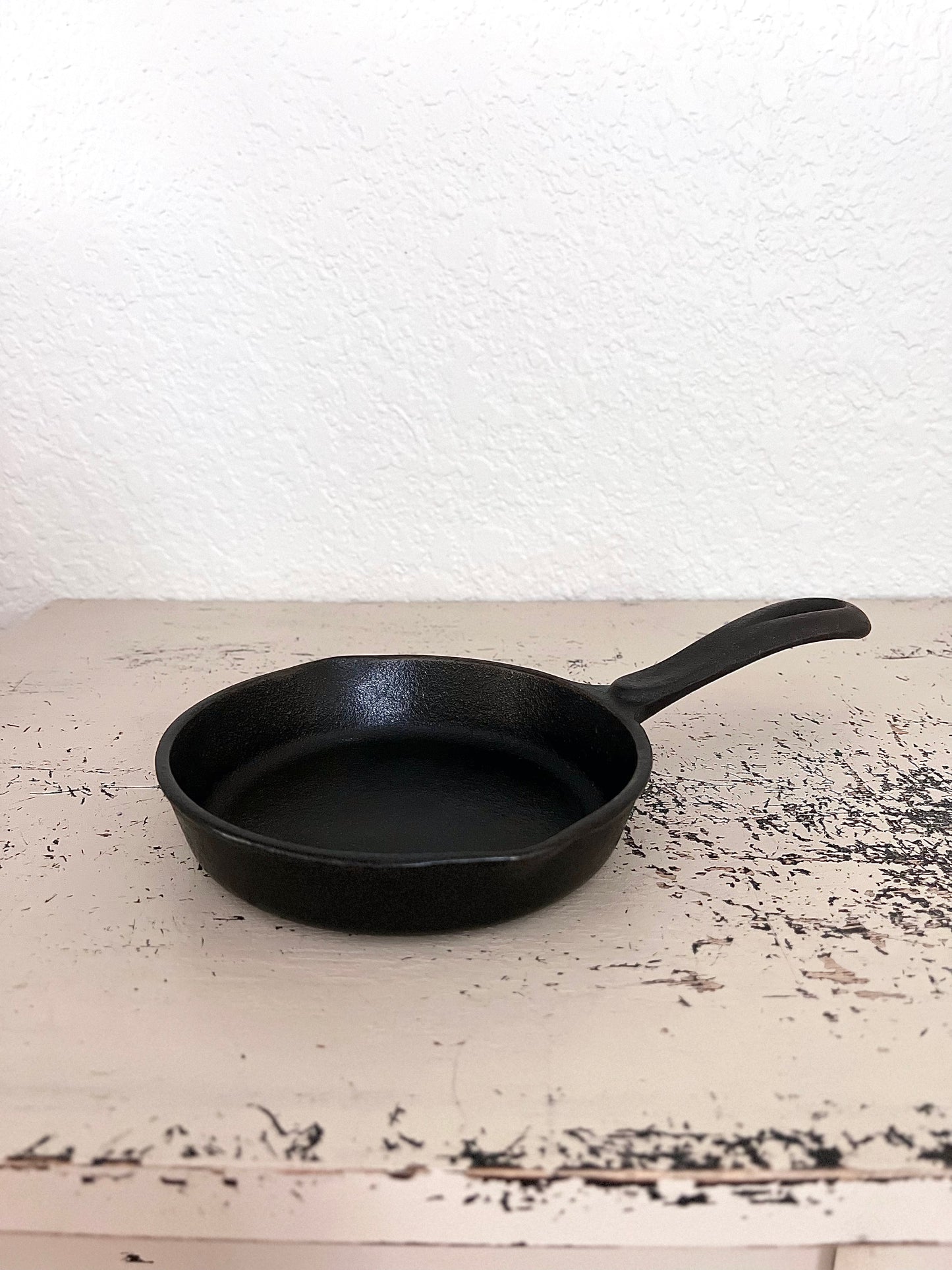 6.5” Wagner’s Cast Iron Skillet