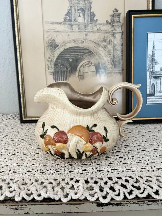 Arnel mushroom pitcher